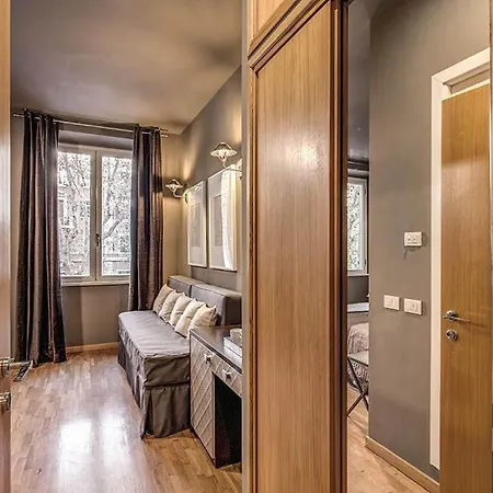 Interno5 * Рим