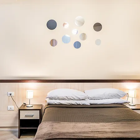 Interno5 *
